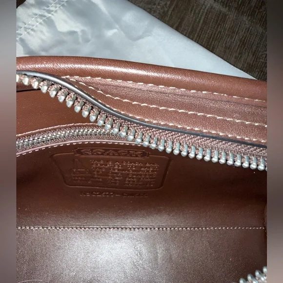 Coach swing zip 20 leather bag - Picture 4 of 6